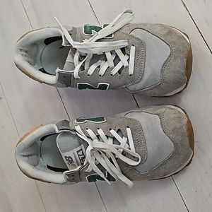 Women's New Balance 574 Sneakers Size 10